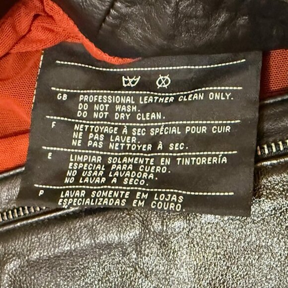 Med Harley Davidson Women's Lightweight Leather Coat w/lace up sides and back - Picture 5 of 16